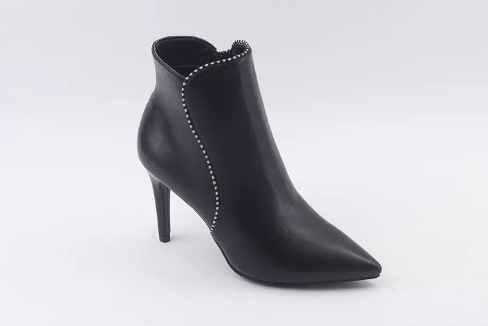 Pointy Ankle Boot ES20-483 — H.E.R