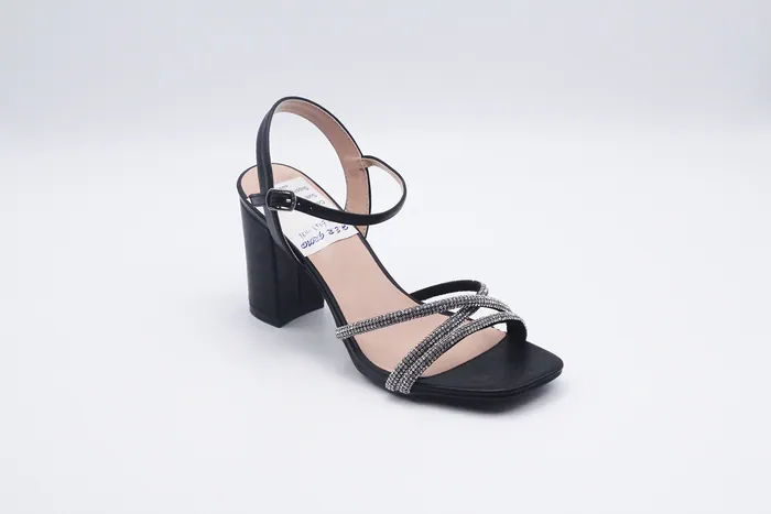 SANDALS ES23-1186 — H.E.R