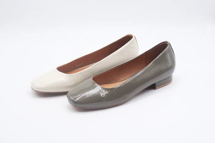 HEELS ES23-950 — H.E.R
